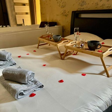 Love Queen Spa Detente 블루아 외부 사진